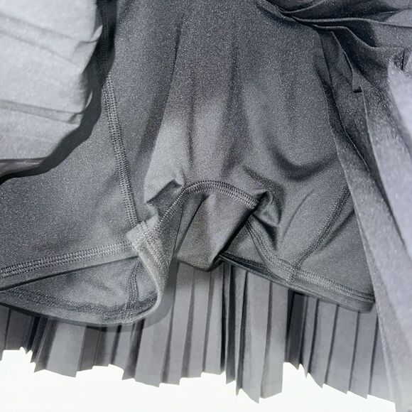alo yoga XXS Black Pleated Grand Slam Tennis Skirt Built in Skort - Picture 8 of 13